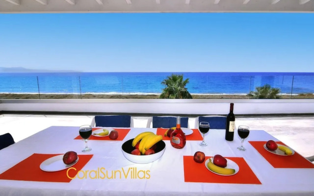Blue - Beach Front Spectacular Villa Sleeps 10