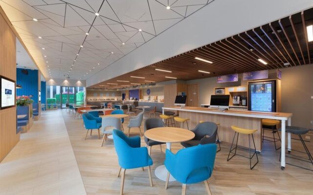Holiday Inn Express Shanghai Huijin by IHG