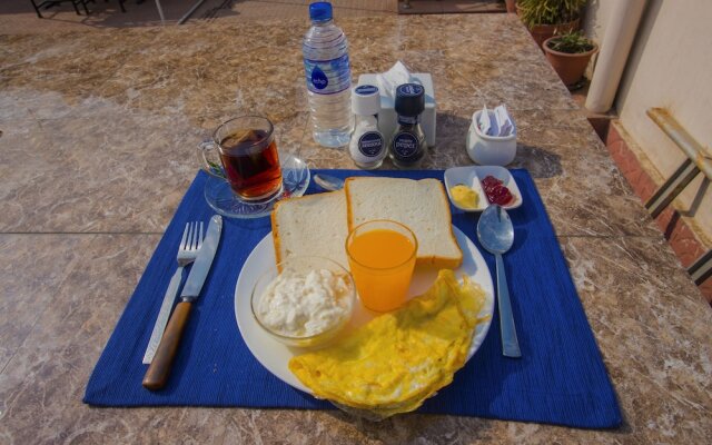 OYO 305 Hotel Gauri
