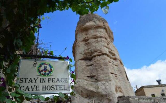 Stay In Peace Cave Hostel