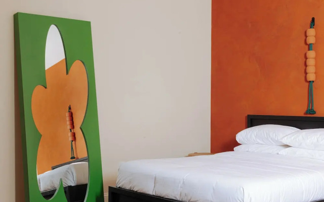 YOWIE (Hotel & Shop)