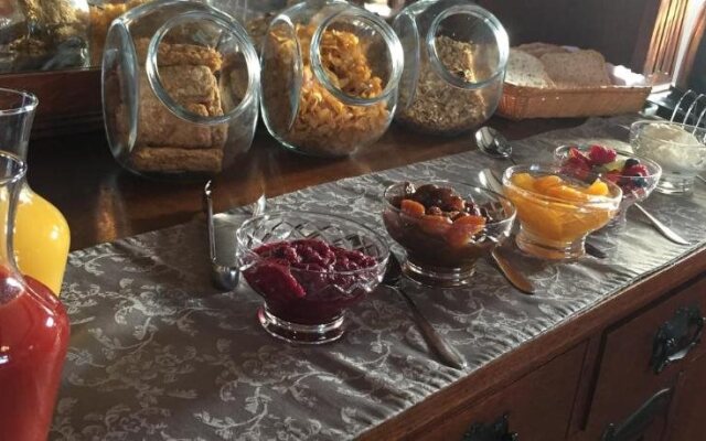 Homelea Bed and Breakfast