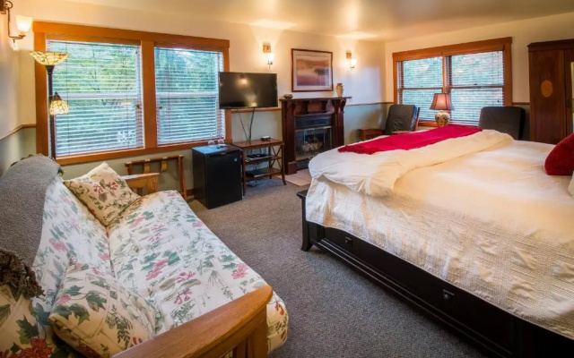The Heron Inn & Day Spa