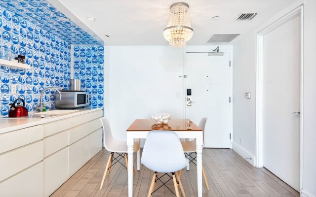 Private Condos at 1100 West by LMC