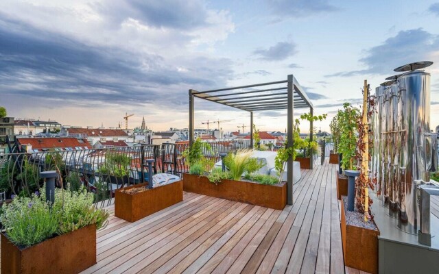 Penthouse near the town hall Vienna