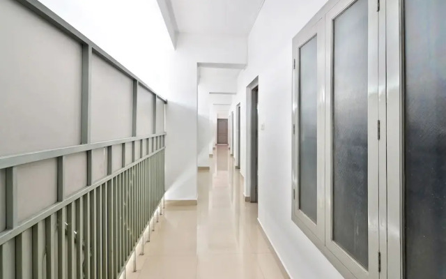 OYO 44093 Shanthi Residency
