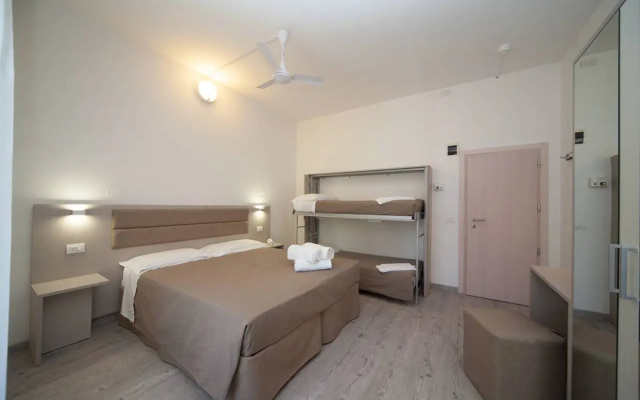 Hotel Lux