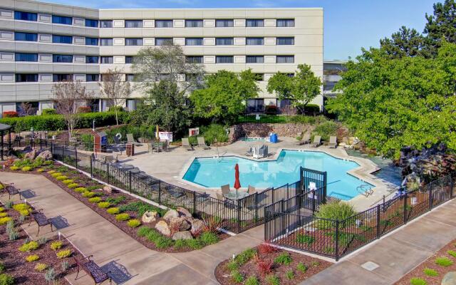 DoubleTree by Hilton Hotel Pleasanton at the Club