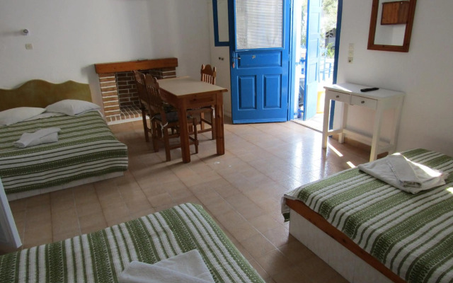 Perissa Hotel