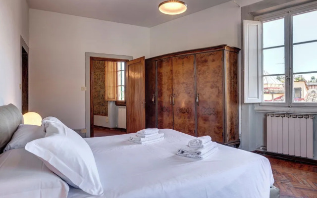 Palestro Apartment by Mamo Florence