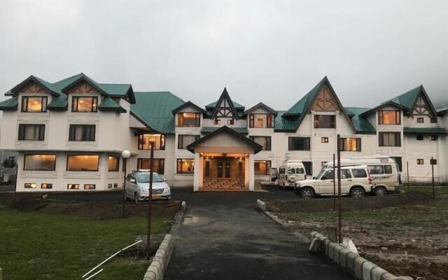 Country Inn & Suites by Radisson, Sonamarg