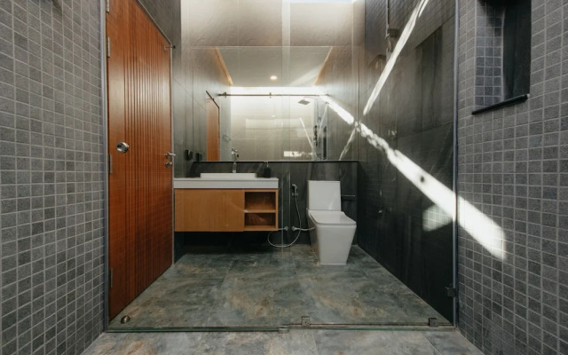 H1 Pool villa