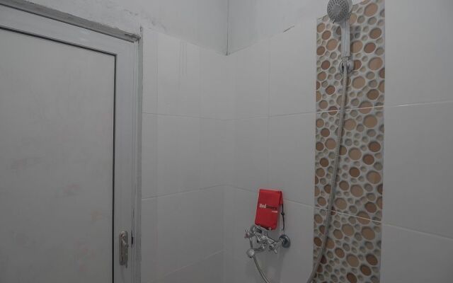 RedDoorz near RS Harapan Bersama