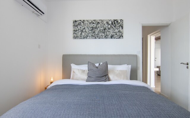 Phaedrus Living: Seaview Luxury Flat Athina Grenada