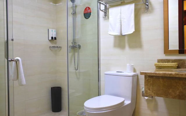 GreenTree Inn Shanghai Songjiang Dongjing Tongle Road Happy Valley Bus