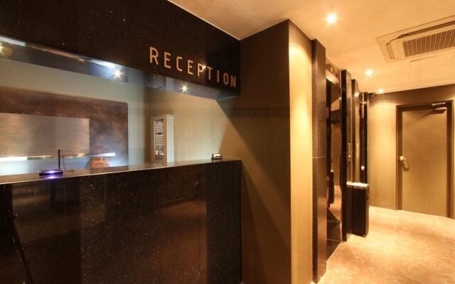 A Seven Hotel