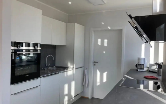 Small Boulder Comfortable Vacation Home