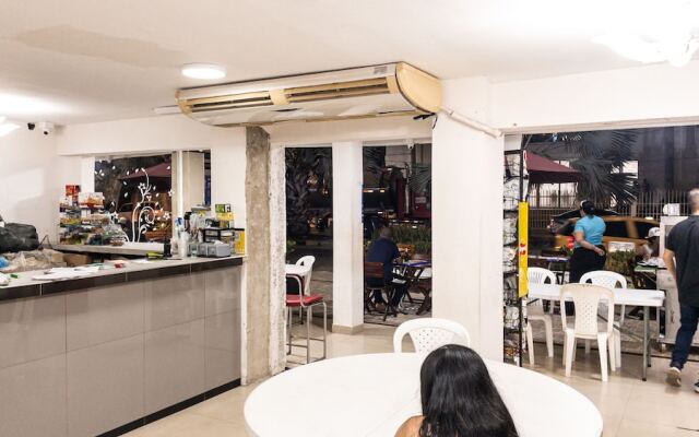 Hotel & Restaurante Oasis