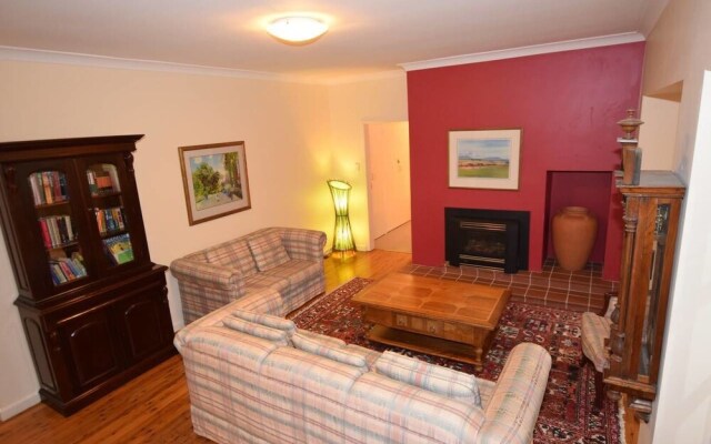 Lynwood House Estate