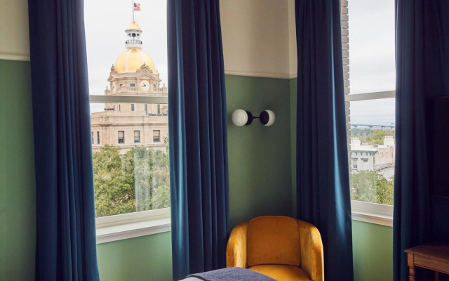 The Drayton Hotel Savannah, Curio Collection by Hilton