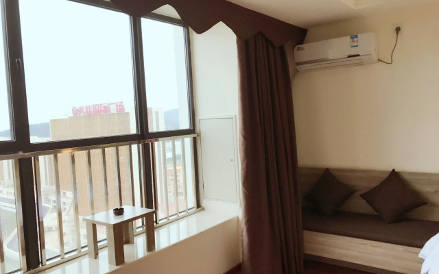 Xingyue Apartment Luogang Wanda