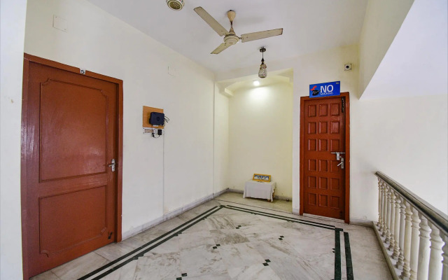 OYO 14761 Mishra's Residency