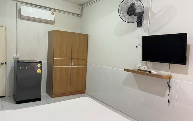 Ze Residence Rarm Intra