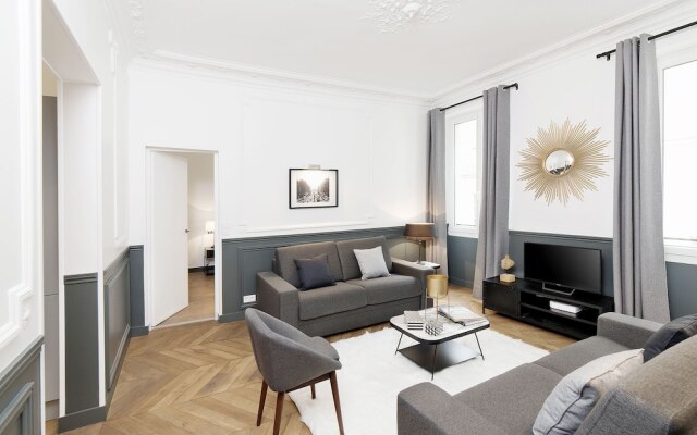 Lux 4Bdr Opera Lafayette 3 By Livinparis