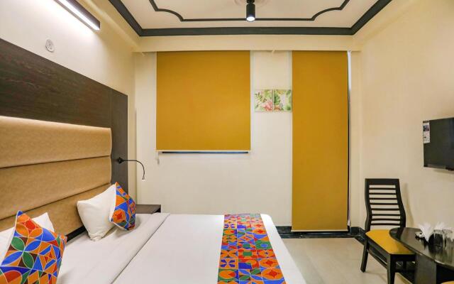 Itsy Hotels NV, Sushant Lok