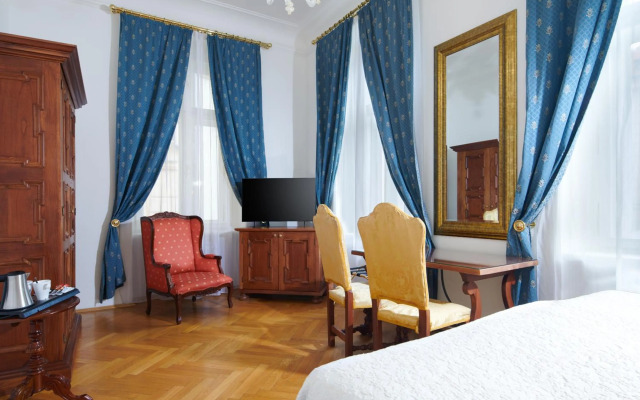 Elysees Union Hotel