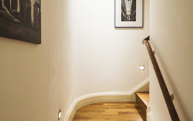Palace View - Two Bedroom Apartment