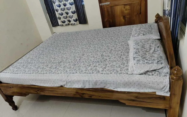 OYO HOME 91096 Krishna Bhawan