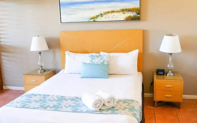 Spa Haven Deluxe 17A