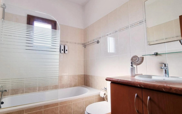 Shanti Paphos Holiday House