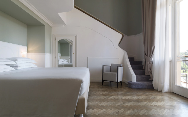Plaza Hotel Lucchesi