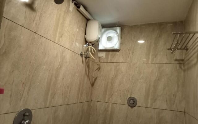 OYO Spot on  8592 Hotel Paras Palace