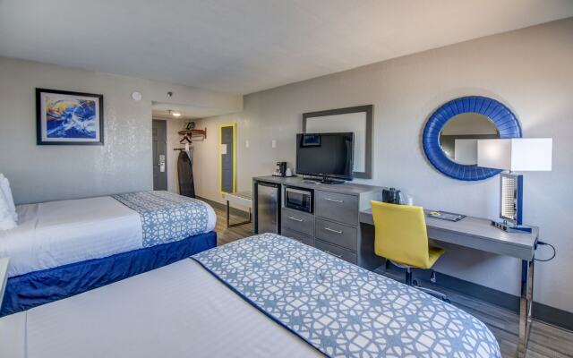 Emerald Coast Inn & Suites