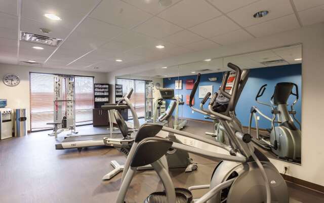 Comfort Suites East Lincoln - Mall Area