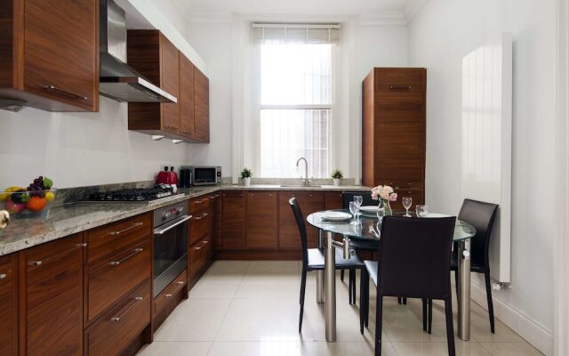 The Collingham Place Residence - AMI