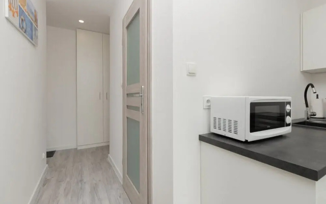 Studio for 4 Guests Gdynia by Renters