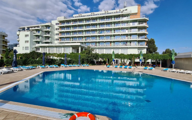 Hotel Comandor