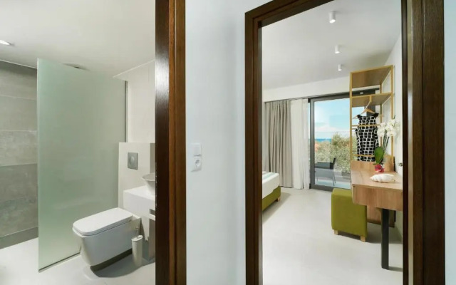 Miracle Suites by Klisma beach