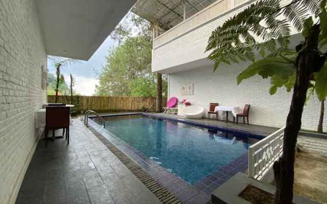 The Peak Home