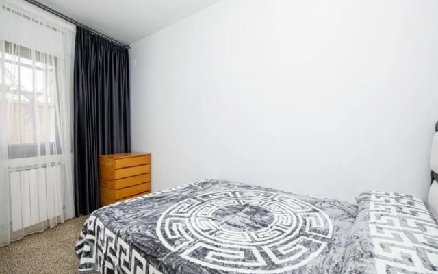 Maravillosa casa con piscina grande y bosque