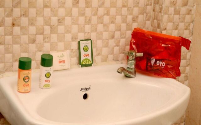 OYO 4033 Hotel Eden Residency
