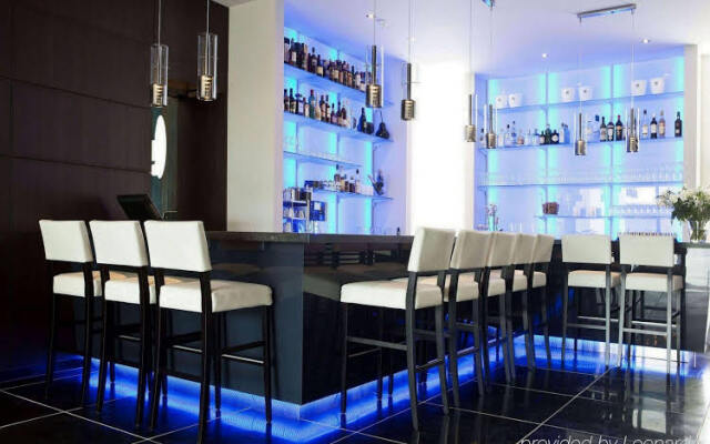 Blue Woods Hotel - Deerlijk