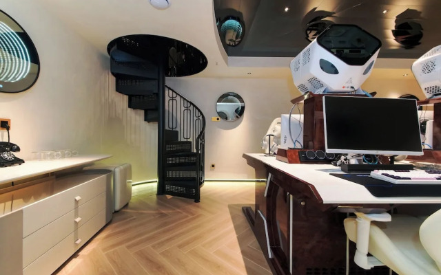 Space Design Hotel