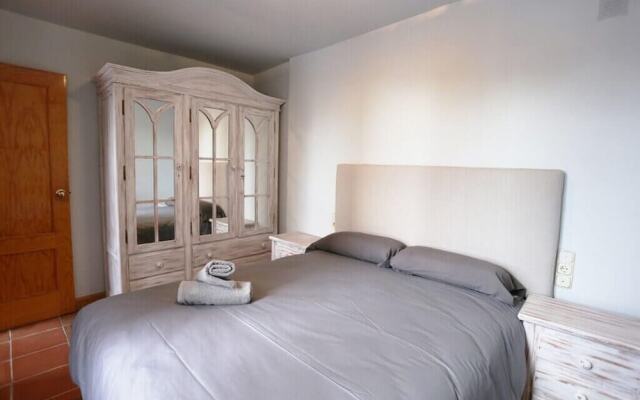 Chalet Adosado zona media-baja