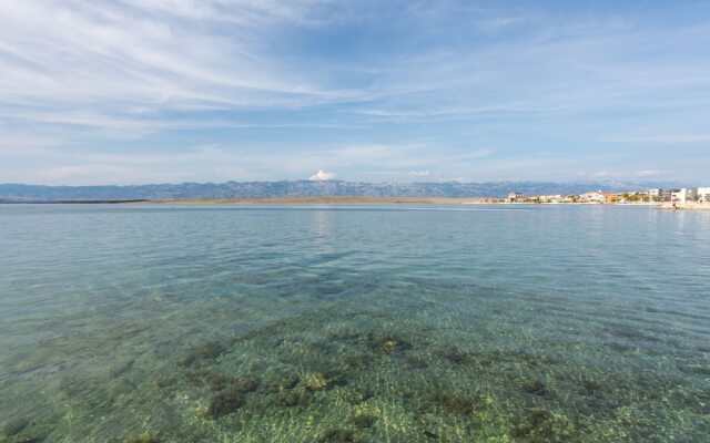 Enticing Apartment in Vir near Sea Beach