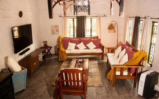 3 Bedroom House Sleeps 6, Mini Bar, Free Parking